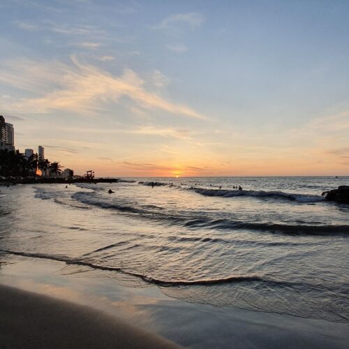 COLOMBIA DESLUMBRANTE CON EJE CAFETALERO